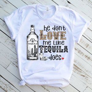 He Dont Love You Country Music Tee Graphic Short Sleeve T-Shirt